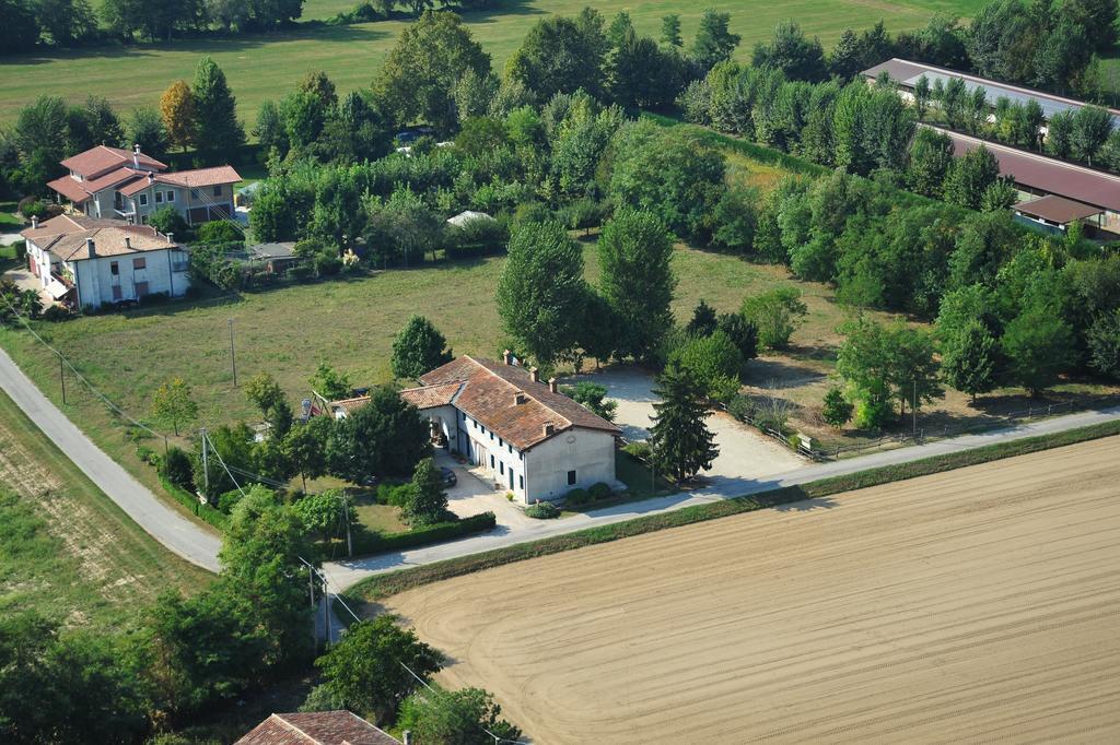 Вілла Agriturismo La Prateria Gazzo  Екстер'єр фото